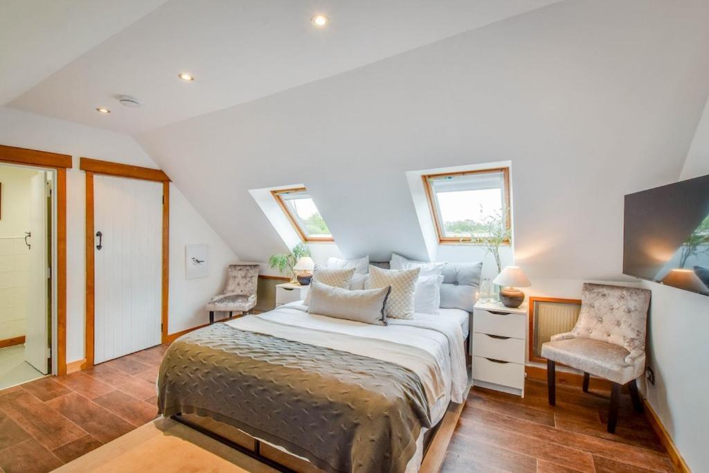 The Lookout At Cloatley Meadow Apartment Hankerton Luaran gambar
