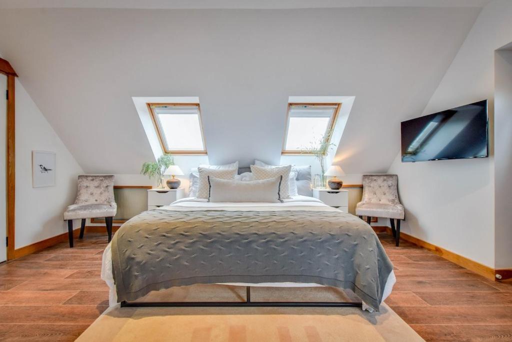 The Lookout At Cloatley Meadow Apartment Hankerton Luaran gambar